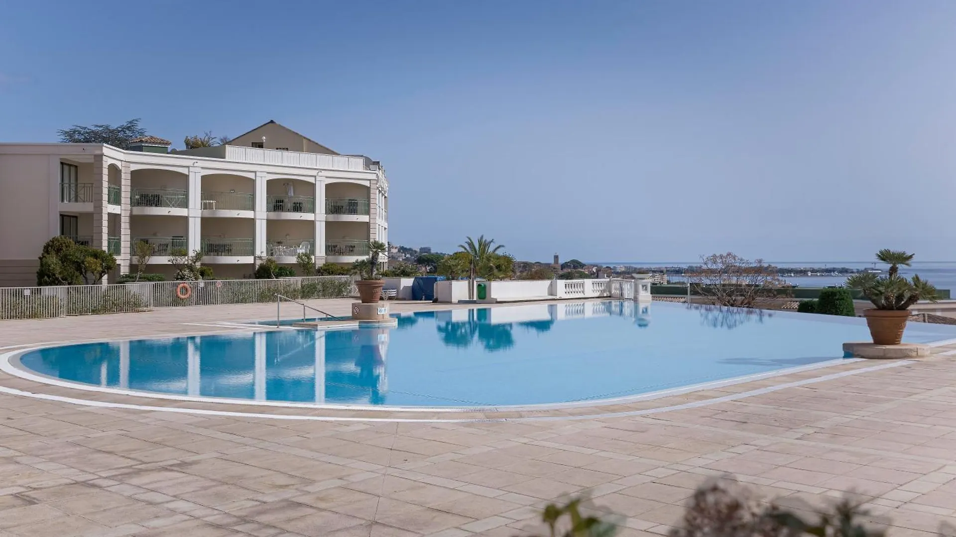 Апартаменты Cosy Francia - Terrasse, Piscine, Parking, Clim Канны
